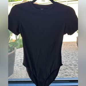 SKIMS medium bodysuit NWOT